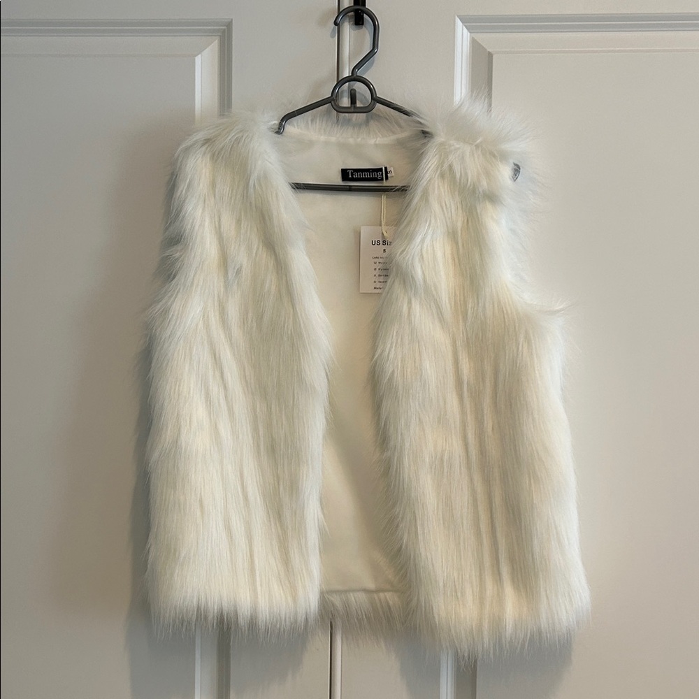 Faux Fur Vest in Cream